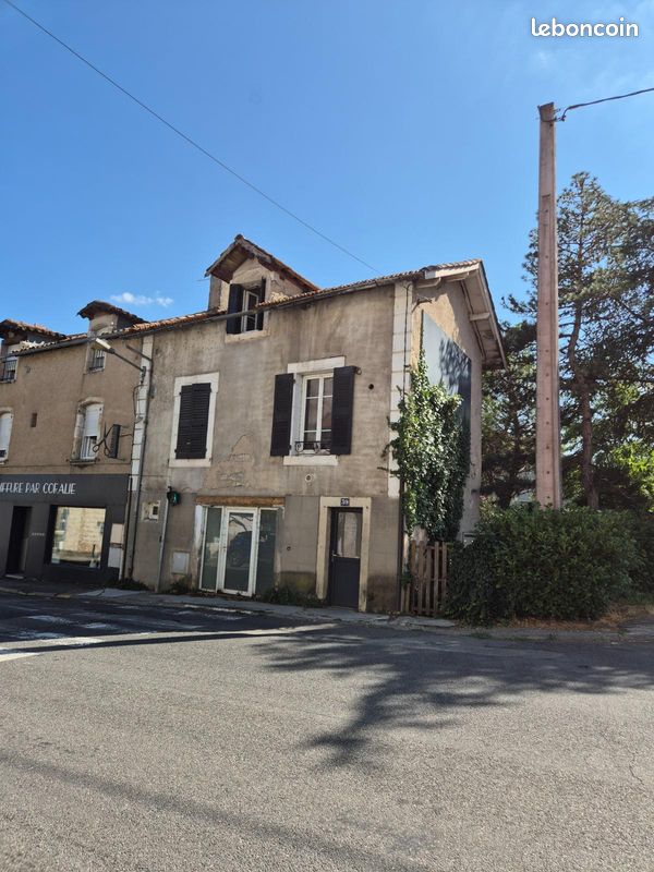 Maison 4 pièces 84 m² · à Villefranche-de-Rouergue · 84 m² · 45 000 €