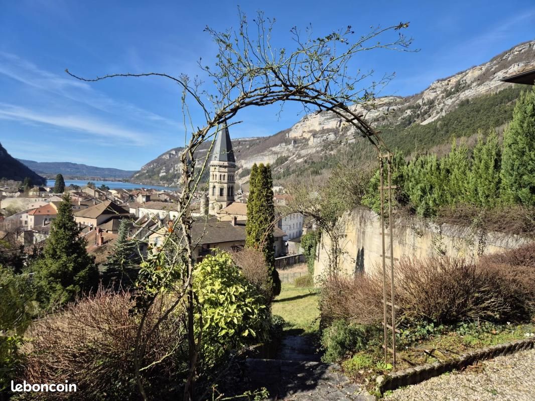 Maison 5 pièces 128 m² · à Nantua · 128 m² · 199 000 €