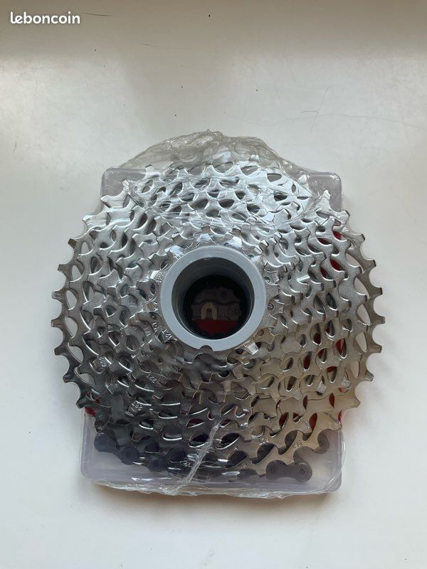 Cassette SRAM PG1130 11 Vitesses 11-36T - Pour Vélo Route, Argent, 430g, Neuve