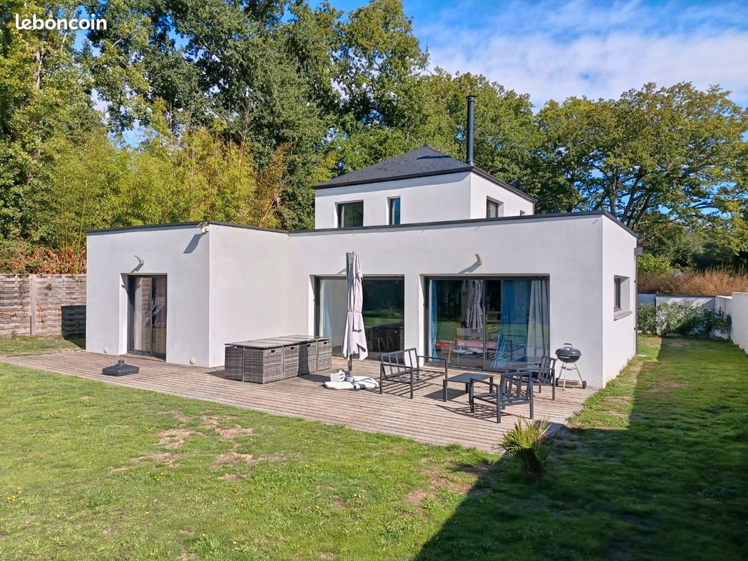 Maison 7 pièces 177 m² · à Vigneux-de-Bretagne · 177 m² · 699 000 €
