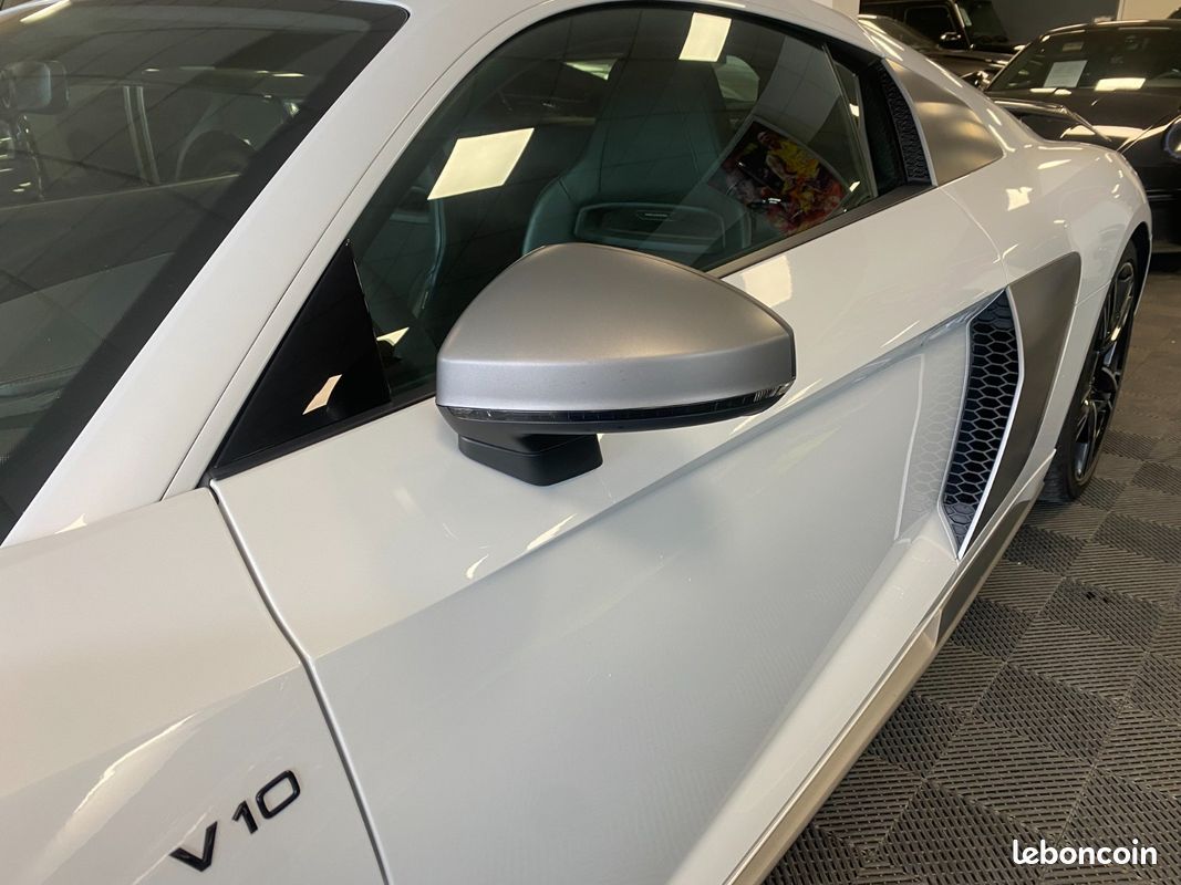 Audi R8 620 CV V10 Performance LOA 1 299 Euros Par mois Sièges Recaro Carbon Interieur et Moteur Gris Suzuka V 10 (image 26)