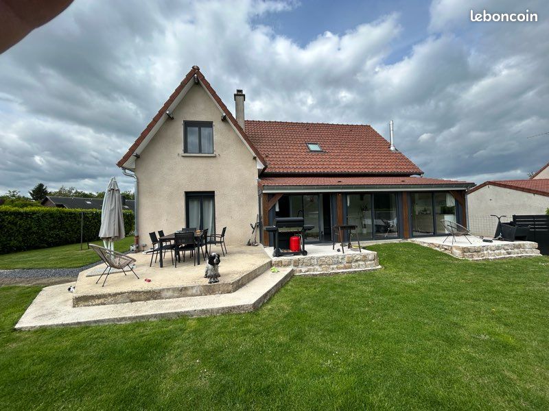 Maison 8 pièces 190 m² · à Falaise · 190 m² · 248 900 €