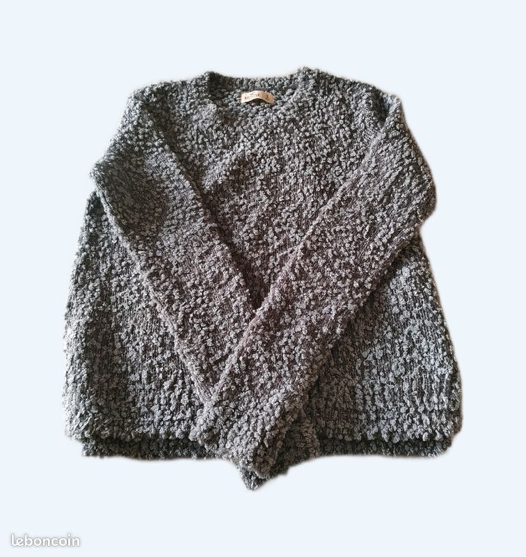 Pull vêtements (image 1)