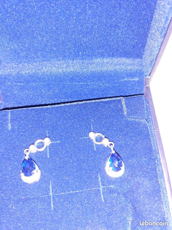 Boucles d'oreilles argent (image 1)