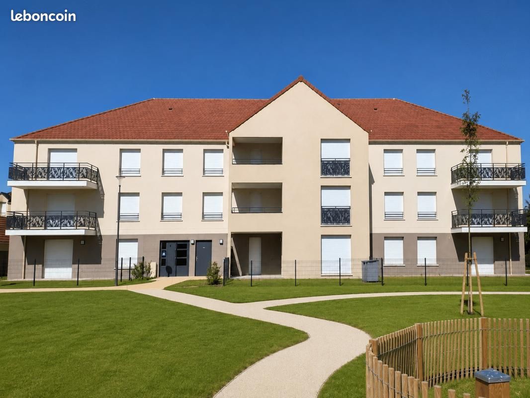Appartement 2 pièces 65 m² · à Cannes-Écluse · 65 m² · 905 €
