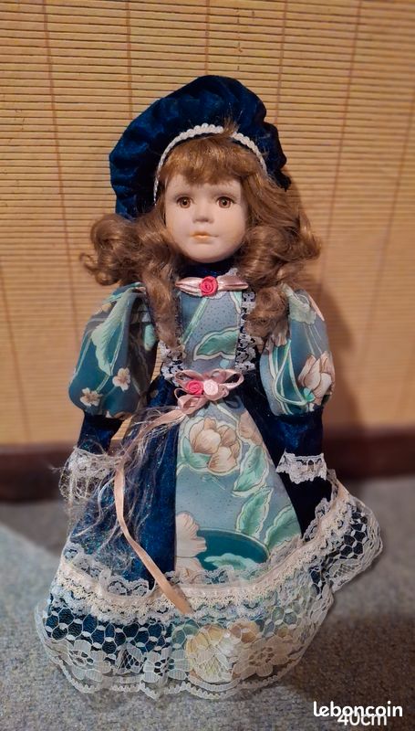 À vendre : Lot de poupées tête en porcelaine - Radio Mélodie À vendre : Lot de poupées tête en porcelaine - Radio Mélodie