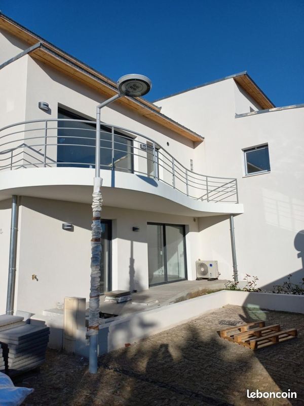 Appartement 3 pièces 82 m² · à Villeneuve-lès-Avignon · 82 m² · 1 003 €