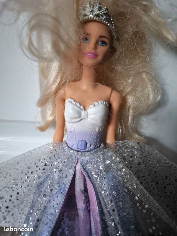 Énorme lot de barbie et figurines (image 20)