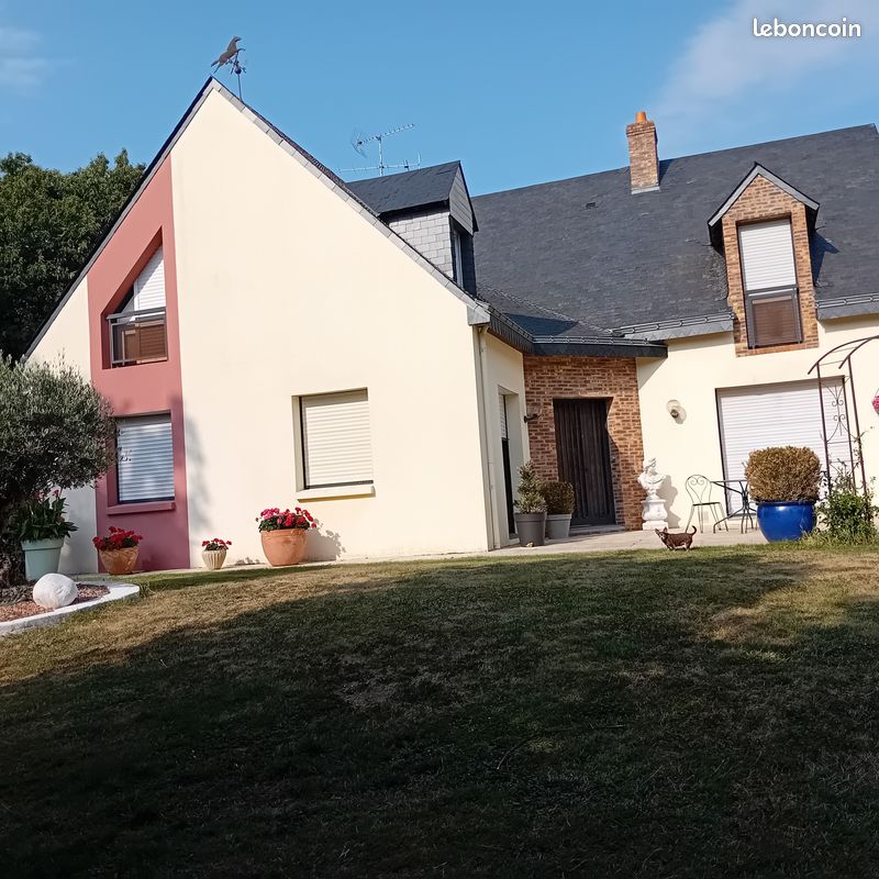 Maison 8 pièces 230 m² · à Rougé · 230 m² · 430 000 €