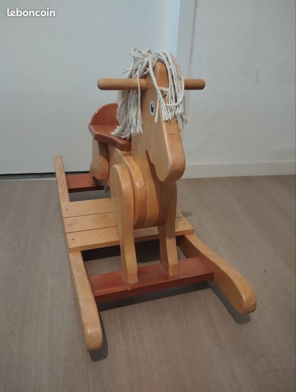 Cheval de bois (image 3)
