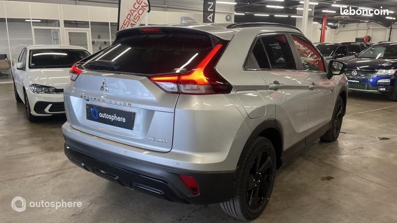Mitsubishi Eclipse Cross 2.4 MIVEC PHEV 188ch Black Collection 4WD 2023 (image 6)