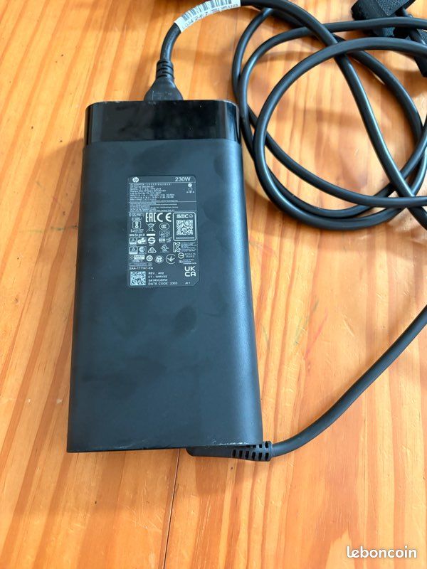 Chargeur secteur HP 230W – 19,5V / 11,8A – Modèle TPN-LA10 (image 2)