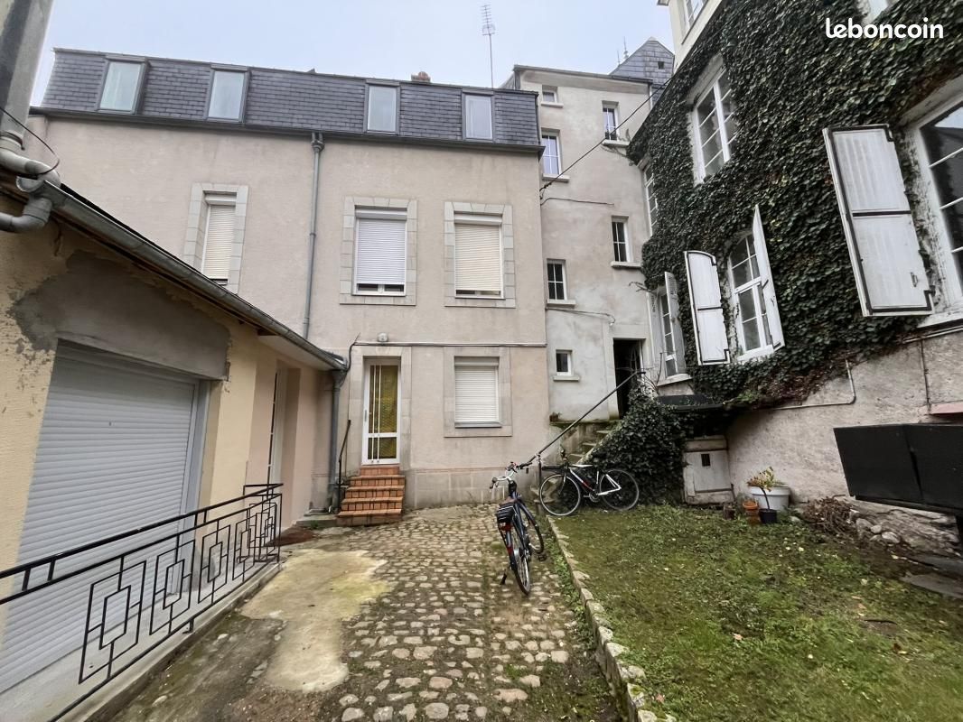 Appartement 1 pièce 24 m² · à Angers · 24 m² · 550 €