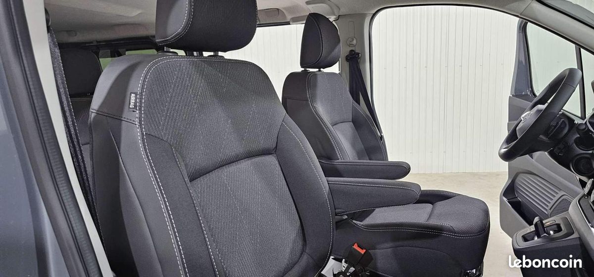 Nissan Primastar COMBI L1H1 3.0t 2.0 dCi 170 S/S BVA9 Tekna 8 pl (image 28)