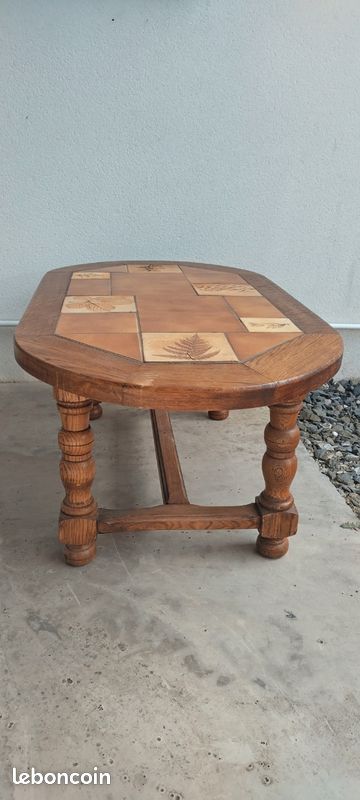 Table Basse Rustique en Bois et Carreaux Céramique (image 1)