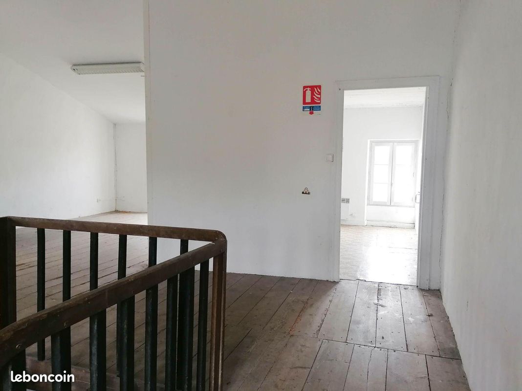 Maison 188 m² Marans - Marans 17230 (image principale 13)