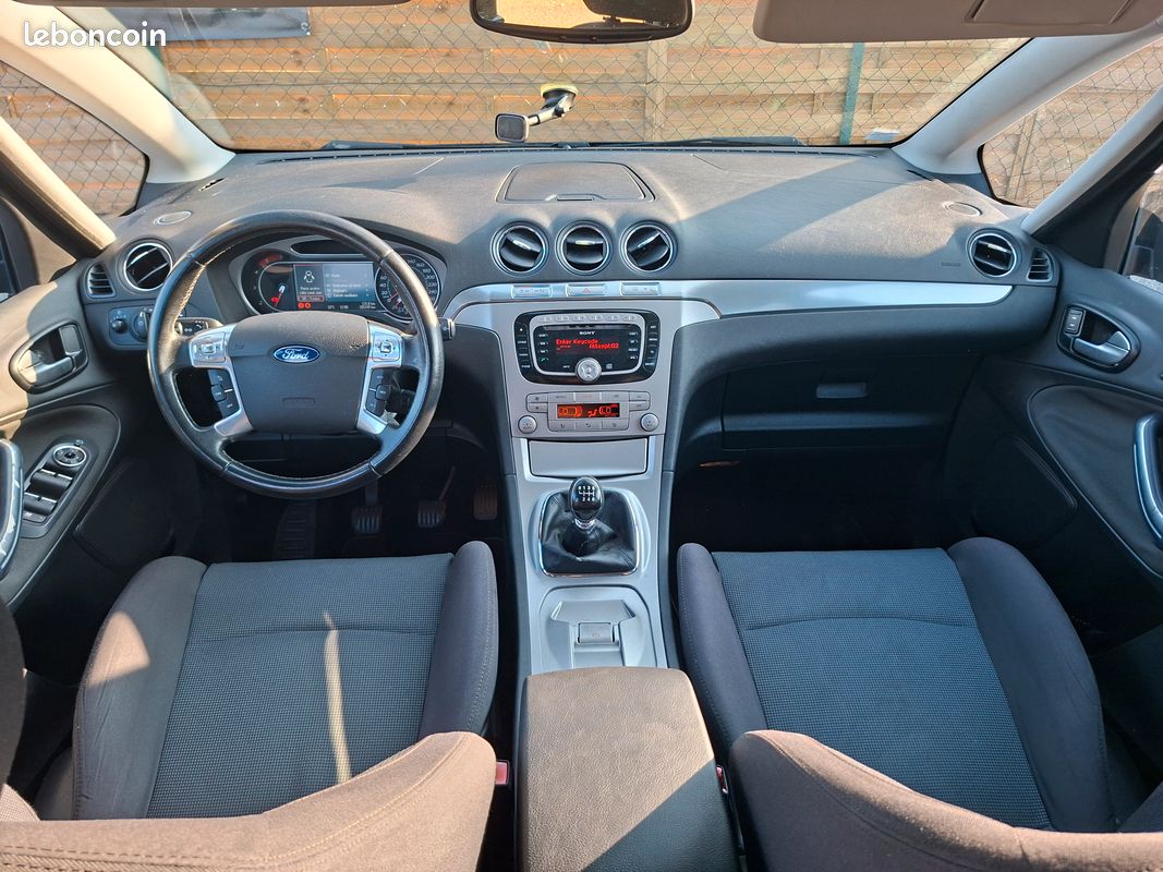 Ford S-Max 1.8 TDCI 125 Titanium 7 places (image 4)