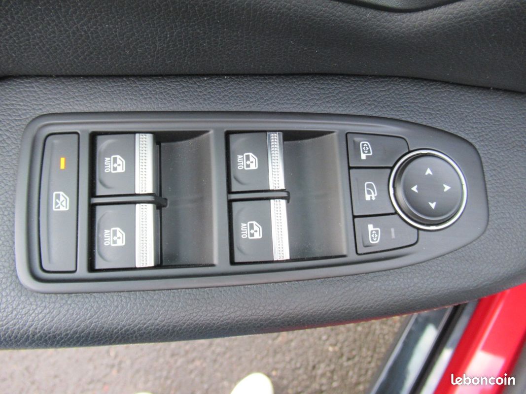 Renault MEGANE E-TECH40 KWh 130CV TECHNO Techno (image 12)
