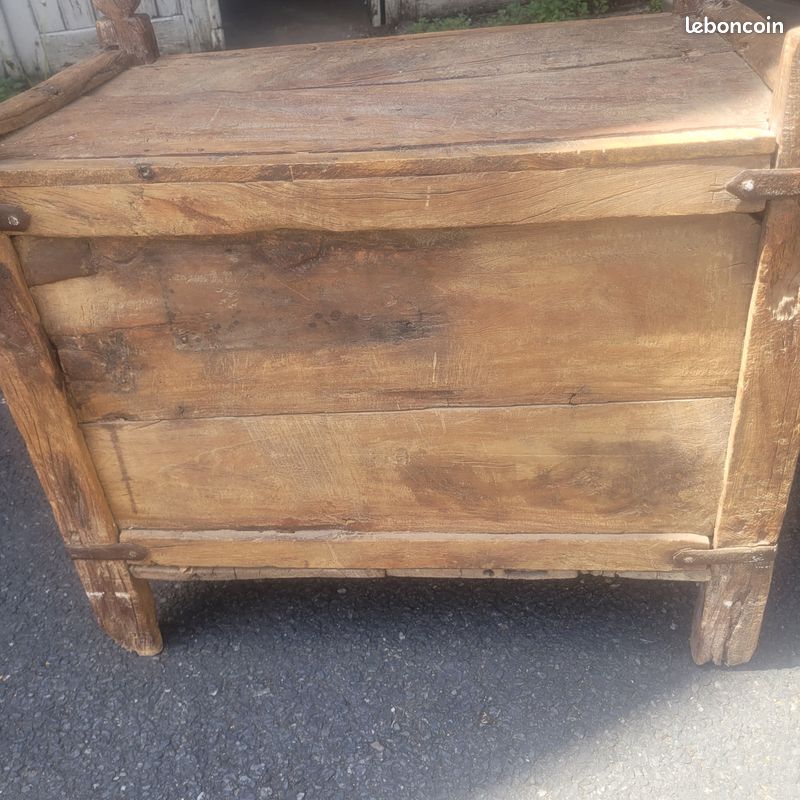 Table Louis XV / Berceau ancien / Coffre (image 10)