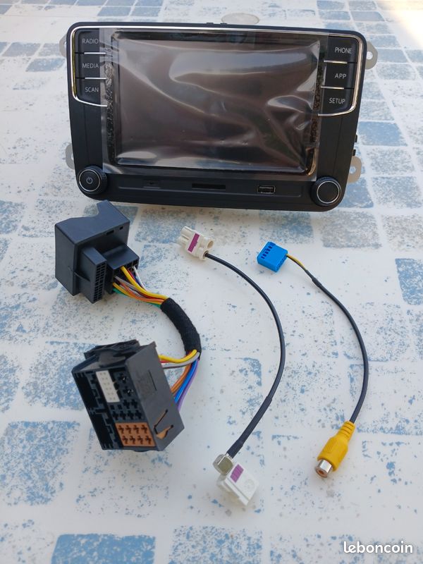 Poste CarPlay pour Volkswagen (image 2)