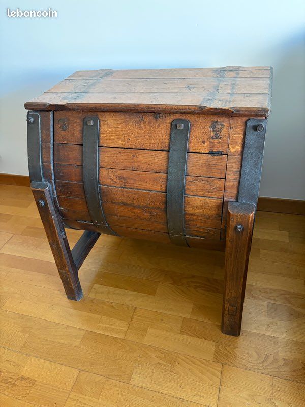 Tonneau coffre - bar (image 1)