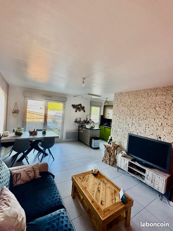 Appartement 2 pièces 49 m² · à Combs-la-Ville · 49 m² · 175 000 €