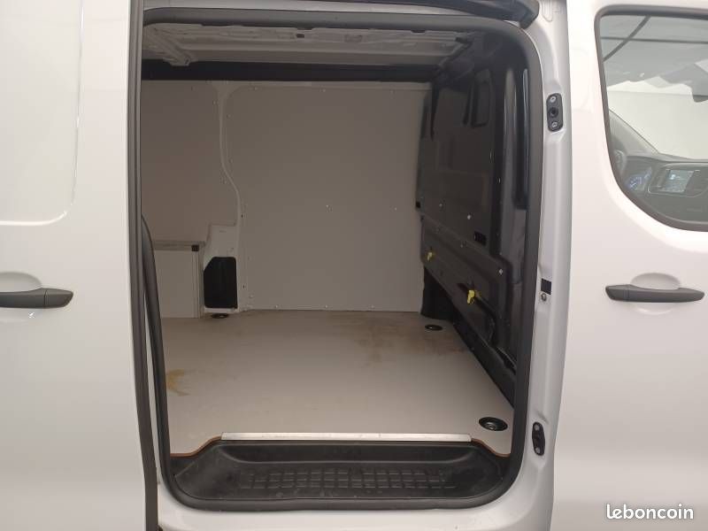Opel Vivaro FOURGON FGN TAILLE M BLUEHDI 145 S&S BVM6 (image 16)
