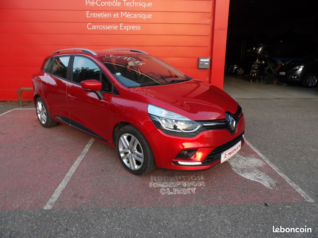 Renault clio estate (image 1)