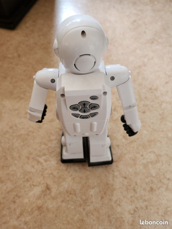 Bonnes affaires Petit robot blanc occasion (image 2)