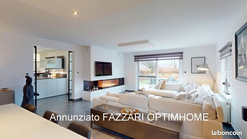 Maison 8 pièces 256 m² · à Verneuil-Petit · 256 m² · 595 000 €
