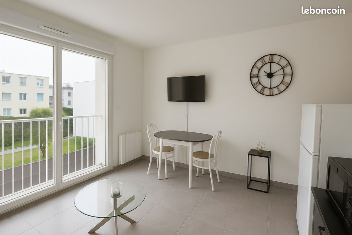 Appartement 1 pièce 26 m² · à Vénissieux · 26 m² · 660 €/mois