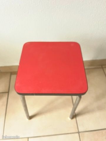 4 Tabourets en formica (image 4)