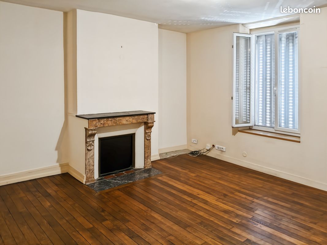 Maison 5 pièces 192 m² · à Étampes · 192 m² · 215 000 €