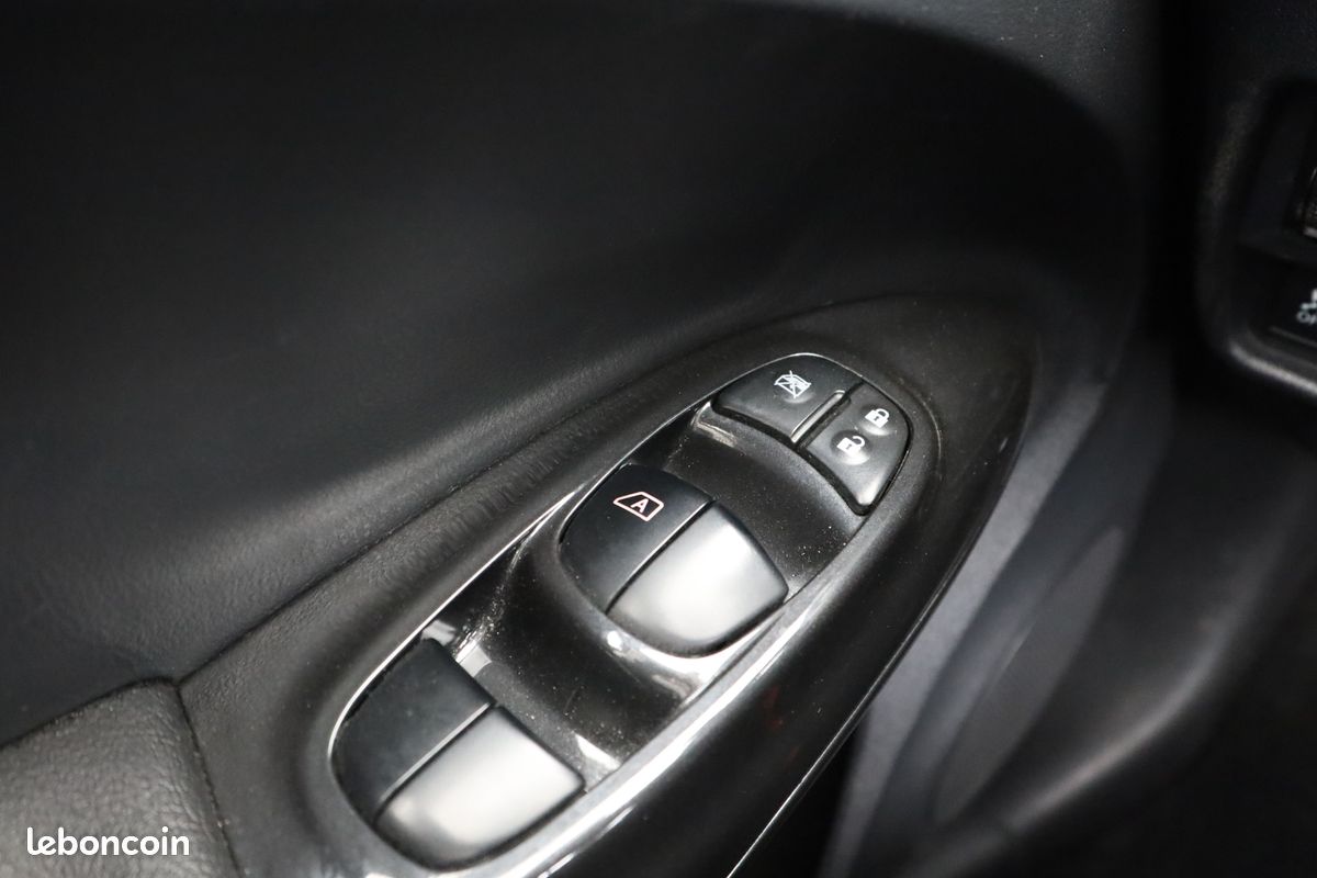 Nissan Juke 1.5 dCi N-Connecta 110 ch (image 24)