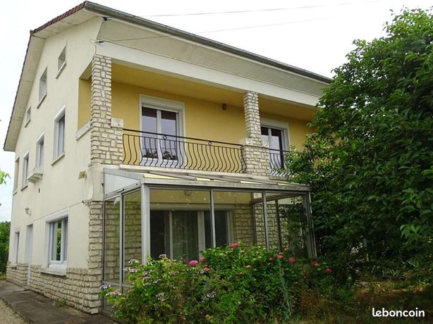 Maison 7 pièces 210 m²