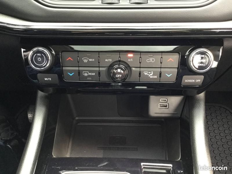 Jeep Compass 1.3 Turbo T4 240ch PHEV 4xe Summit AT6 eAWD (image 20)