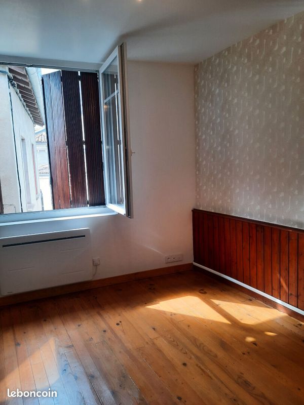 Appartement 2 pièces 29 m² · à Caussade · 29 m² · 450 €/mois
