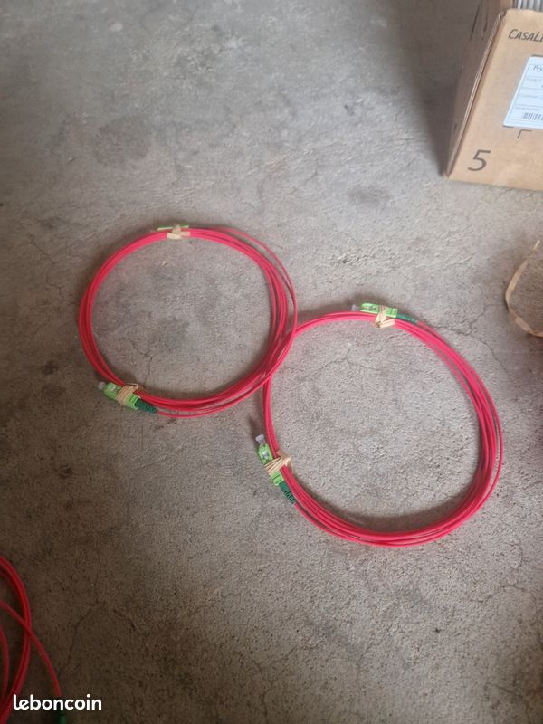 Cable avec prise fibre optique 3.5m (image 1)
