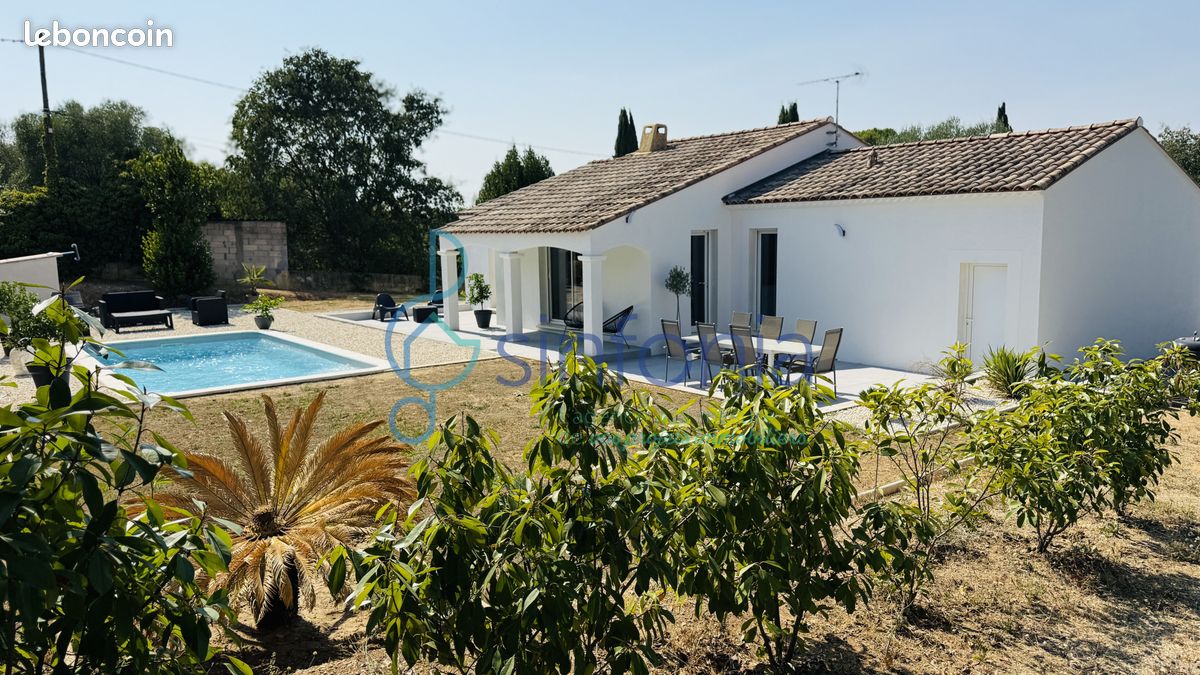 Maison 5 pièces 108 m² · à Sainte-Anastasie · 108 m² · 420 000 €