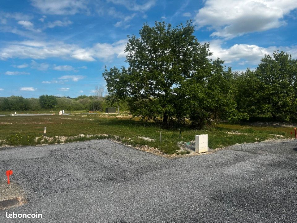 Terrain 438 m² · à Brem-sur-Mer · 92 900 €