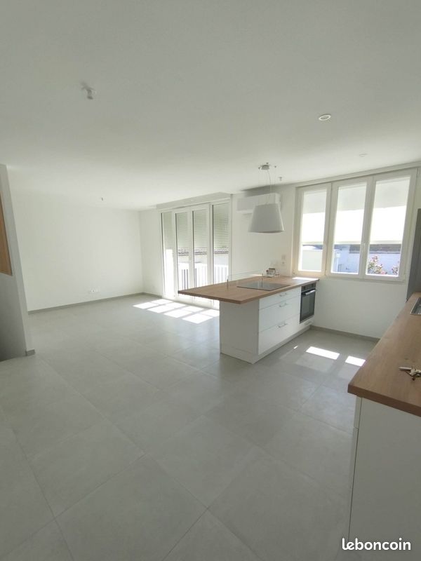 Appartement 3 pièces 79 m² · à Laval · 79 m² · 720 €/mois