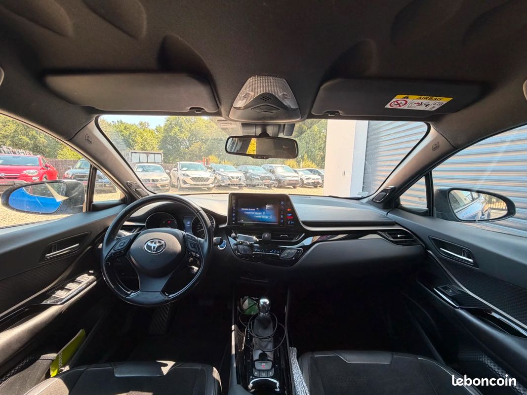 TOYOTA C-HR HYBRIDE PRO RC18 C-HR Pro 122h Collection (image 12)