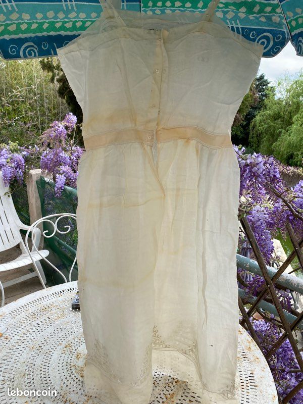 Chemise de nuit ancienne dentelle Vêtements