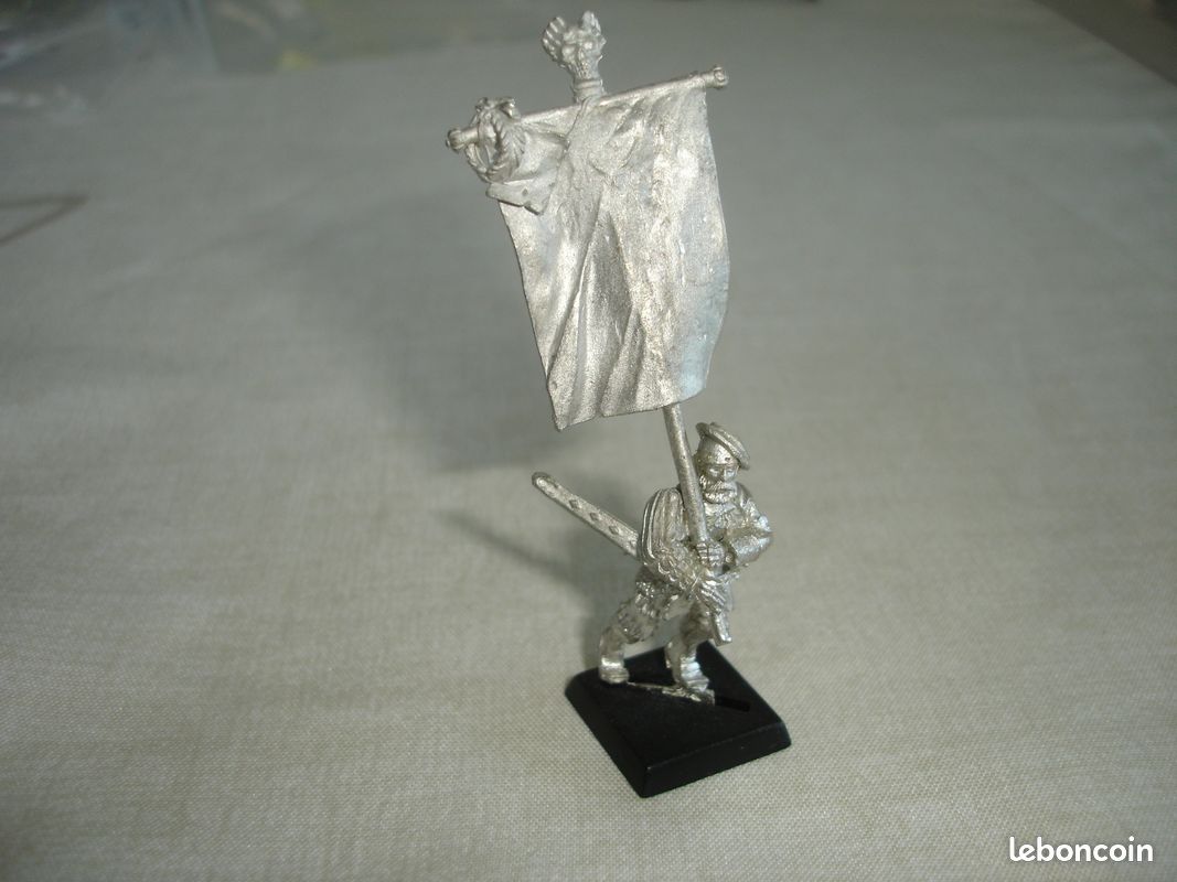 Figurine En Plomb Modeles Et Allures Porte Drapeau Régiment Ancien Régime 1750 - Échelle 54mm