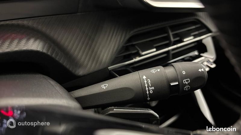 Peugeot 208 1.2 PureTech 100ch S&S Style (image 24)