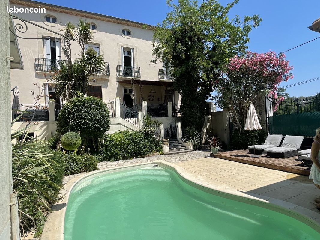 Maison 10 pièces 317 m² · à Magalas · 317 m² · 399 000 €