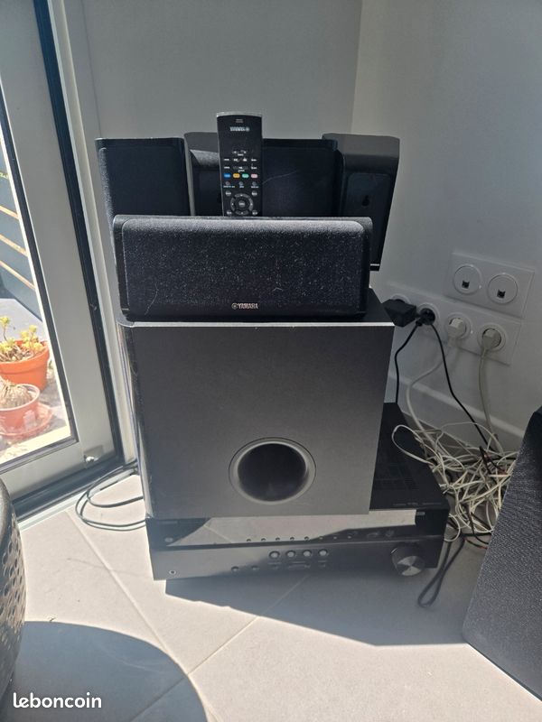 Home cinema Yamaha htr-2071 (image 1)
