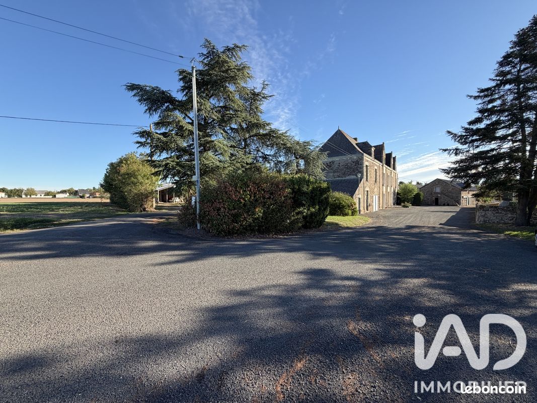 Maison 10 pièces 240 m² · à Vair-sur-Loire · 240 m² · 436 800 €