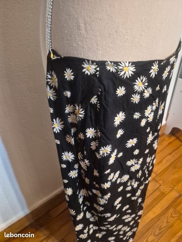 Jupe Femme Neuve New Look - Taille 12, Avec Étiquettes (Couleur Bordeaux)