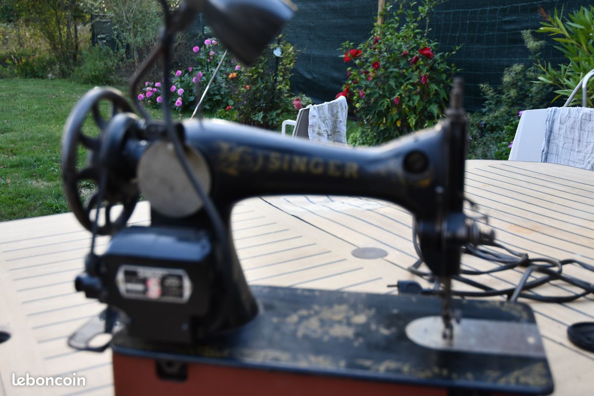 Vends machine a coudre singer (image 1)